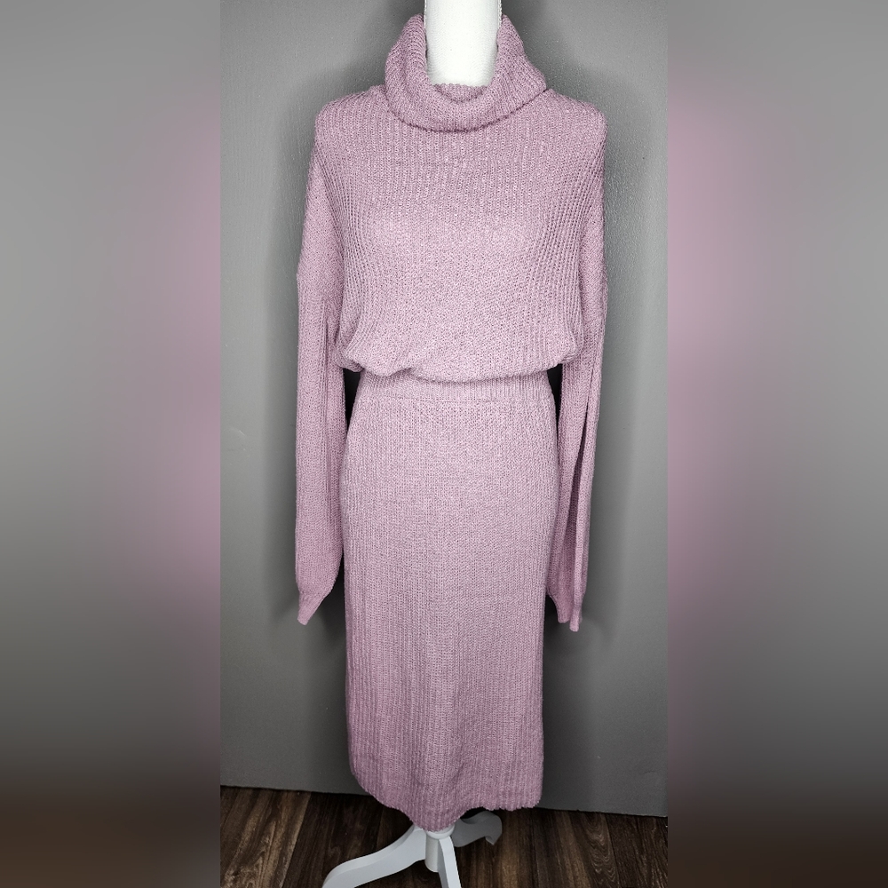 SHEIN Ribbed Turtleneck Sweater and Skirt Set. Pink. Size: Small (4)